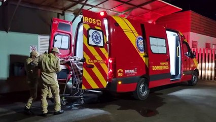 Jovem é socorrido após sofrer queda de 5 metros durante trabalho em Cascavel