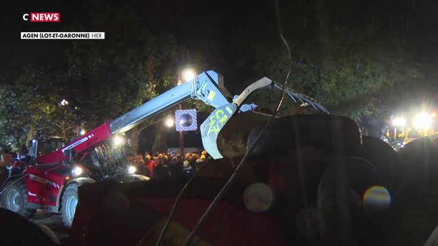 La coordination rurale a manifesté sa colère devant la préfecture d'Agen