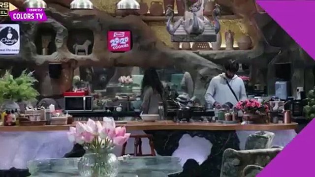 Bigg Boss 18 LIVE: Avinash Ke Complain Ka Dikha Vivian Par Asar, Karan Ki Tabiyat Hui Kharab