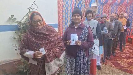 केदारनाथ विधानसभा सीट पर उपचुनाव के लिए आज सुबह आठ बजे से ही मतदान जारी है