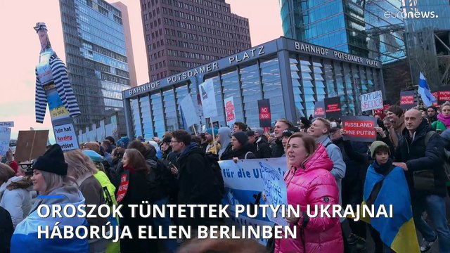 Orosz békemenet az ukrajnai háború ellen Berlinben
