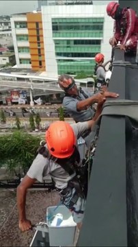 Keamanan dalam Pekerjaan Pengecatan Gedung Tinggi | Jasa Cat Dinding Gedung Bertingkat