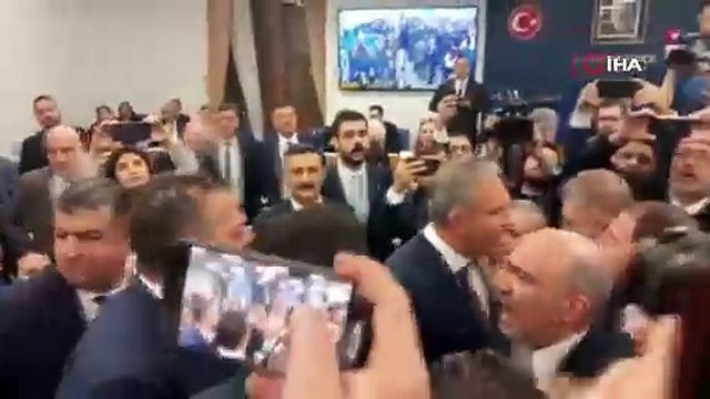 TBMM Plan ve Bütçe Komisyonu'nda gerginlik! CHP'liler bakanı engellemek istedi