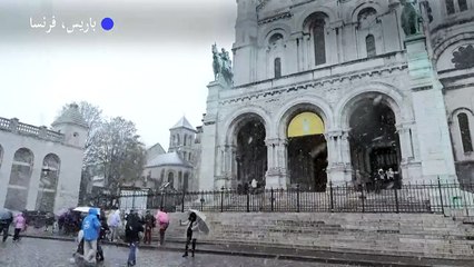 باريس تستقبل أولى ثلوج الشتاء