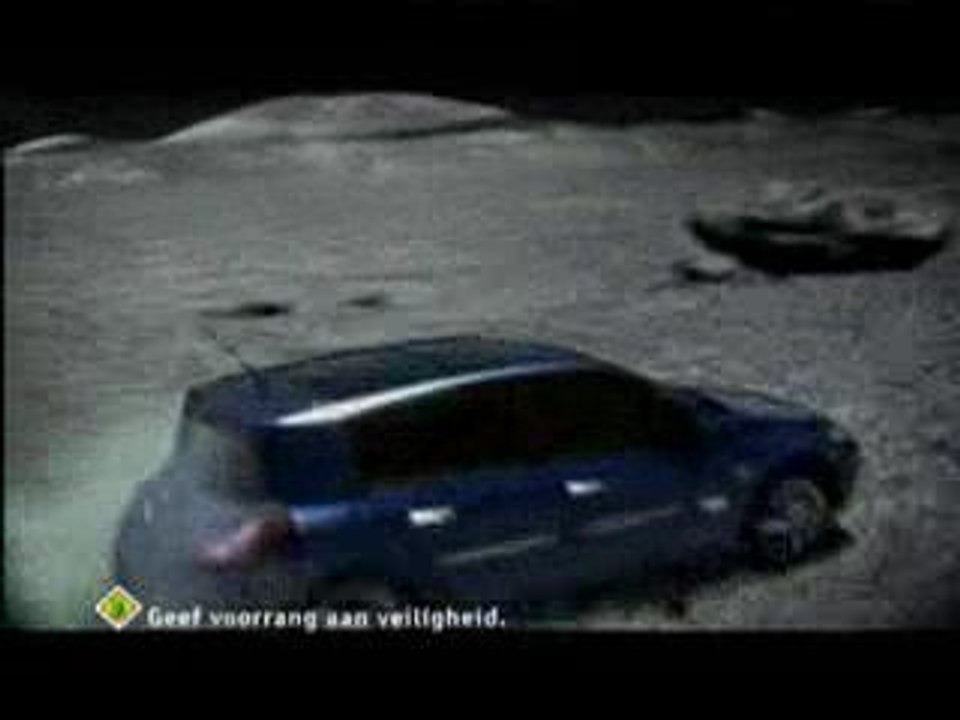 Megane sur la Lune
