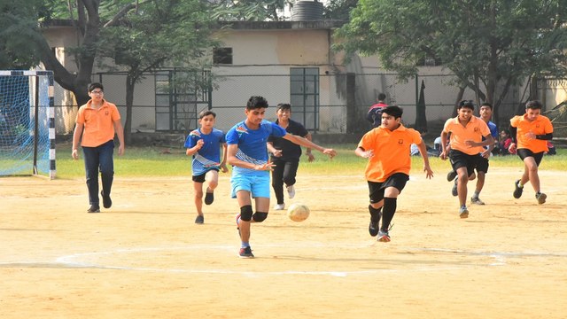 पाई स्कूल ओलंपिक्स: जीत के लिए अपना बेस्ट दे रहे खिलाड़ी, वीडियो में देखें खेल के प्रति जुनून