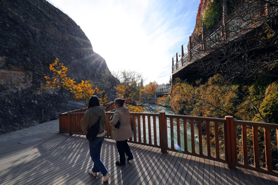 Anadolu’nun inanç ve doğa turizmi merkezi: Darende! Sonbahar renklerine büründü