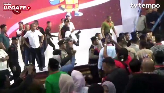 Curiga Lawan Pakai Alat Bantu, Debat Ketiga Pilgub Aceh Berakhir Ricuh