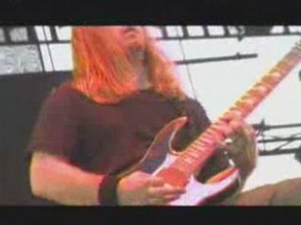 Unearth_-_Endless_-_Live
