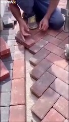 Cet ouvrier maitrise son travail... magnifique