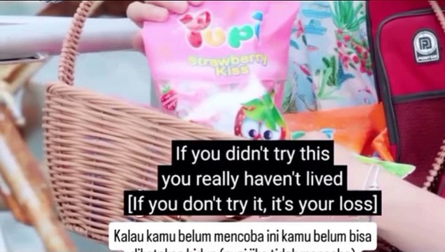 When WWH KIM SEOK JIN eats YUPI (Indonesian Food) Ketika WWH KIM SEOK JIN makan YUPI