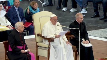 Papa diz que invasão russa da Ucrânia é ‘desastre vergonhoso’