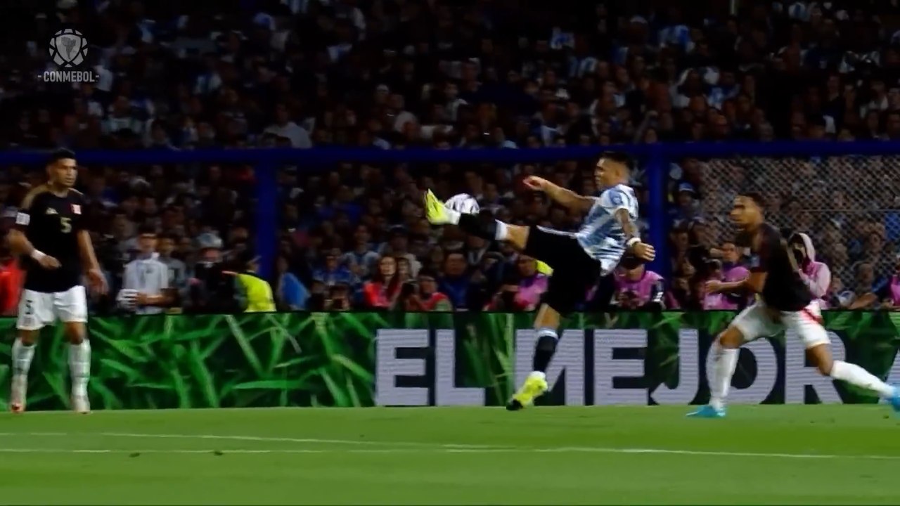 Lautaro Martínez marca el 1-0 en el Argentina vs Perú | Eliminatorias 2026 | Fecha 12