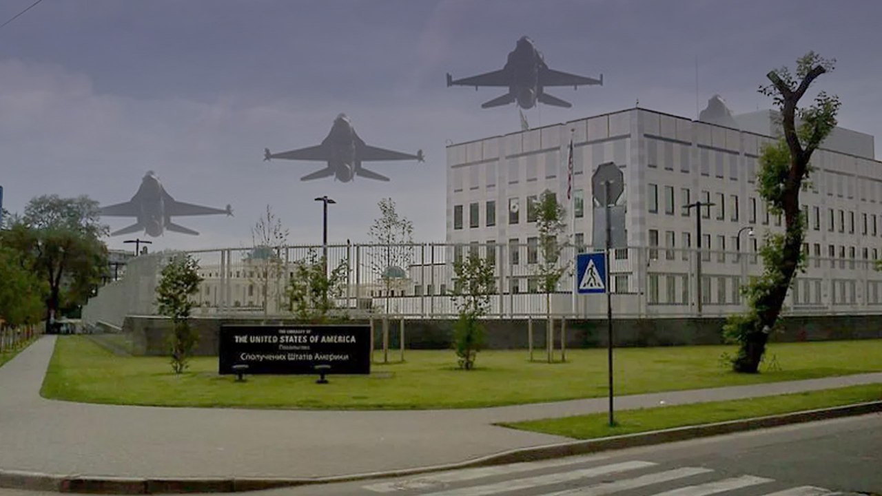 Xung đột leo thang: Đại sứ quán Mỹ ở Kiev đóng cửa vì dự đoán về một cuộc không kích lớn