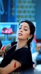 Shah Rukh Khan & Juhi Chawla: Iconic Bollywood Duo's Memorable Moments 🎬