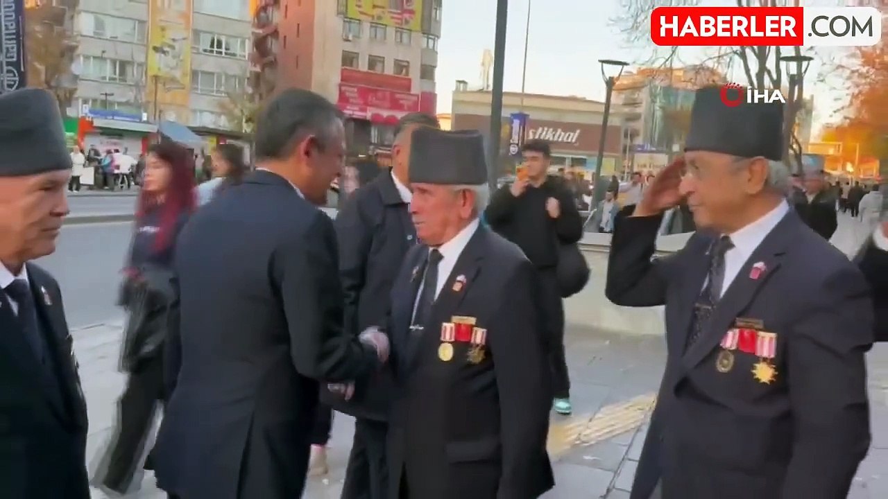 CHP Genel Başkanı Özel: "(Meclis kavgası) Abdullah Güler ve meclis başkanı gözleriyle görmedilerse trollenmişler"
