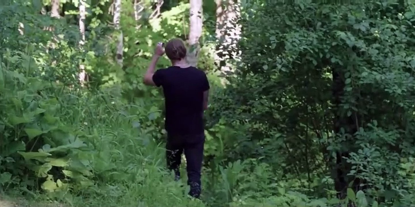 MUST WATCH_A burned out rock star finds .Love in the most unlikely place