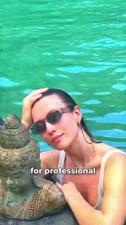 Tired of boring, unflattering portraits? We get it—it's frustrating! § Watch this and start capturing photos of yourself you'll actually love!Want more iPhone camera tips? Tap the link in our BIO!