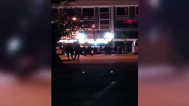 İzmir'de polise silahlı saldırı: 2'si ağır 3 polis yaralı