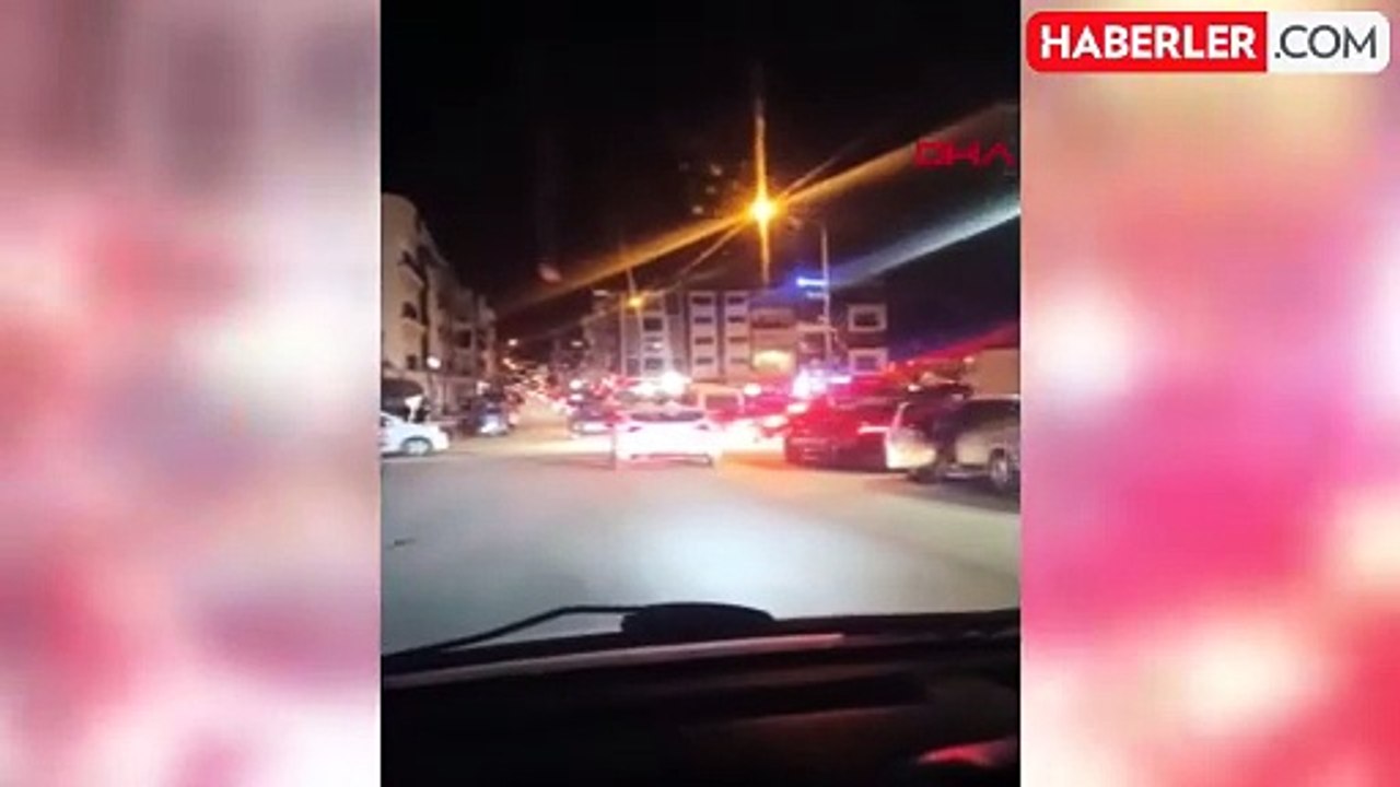 Polislere saldırı mahalleliyi sokağa döktü: Saldırganın iş yeri taşlandı