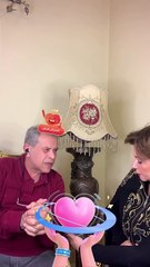 داعِم على تيك توك يهدي توفيق عكاشة  أسد  هدية