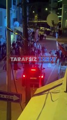 İzmir'de halk sokağa döküldü. Polislere salıran şahısın dükkan camları taşlandı | Tarafsız Taraf Haber