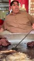 Big Man Making Chapli Kabab - Adam Khan Chapli Kabab