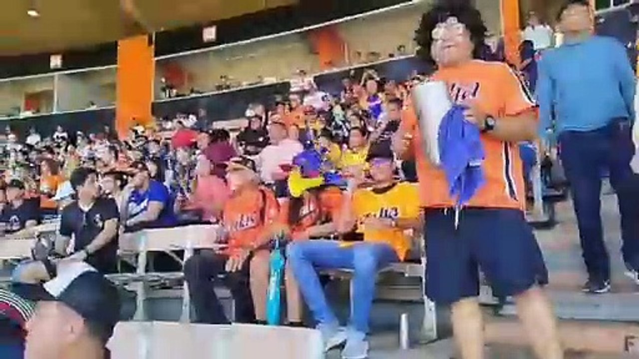 LVBP: Así vivieron el Clásico de la Chinita los fanáticos de los Tiburones de la Guaira