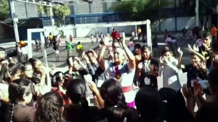 Mey Zamo / Dark Side of The Mom con Ericka Castillo