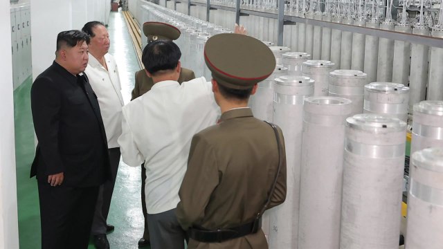 IAEA 김정은 방문 우라늄 농축시설은 강선 미신고 단지 / YTN