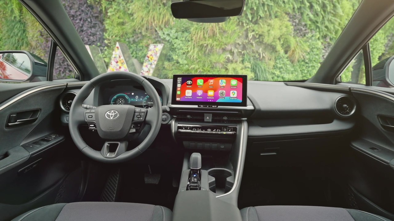 Toyota C-HR Plug-in Hybrid - Attraktiver Preis, Versicherungsflatrate und umfangreiche Ausstattung