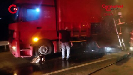 20 ton domates yüklü kamyonda yangın çıktı!