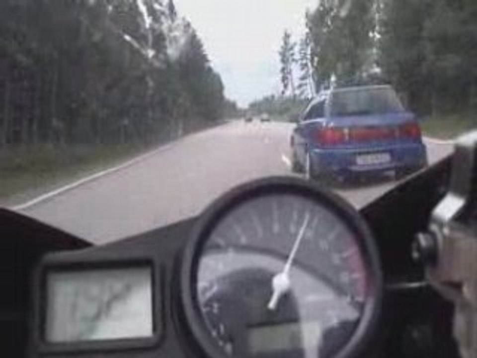 Yamaha R1 Turbo vs Audi RS2