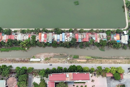 Chủ tịch Hà Nội chỉ đạo nóng về việc phải hoàn thành 1 công viên đã đắp chiếu 8 năm