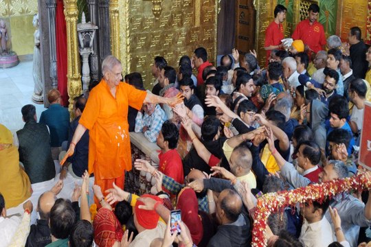 मोती डूंगरी गणेशजी का 176 किलो पंचामृत से अभिषेक, श्रद्धालुओं की उमड़ी भीड़