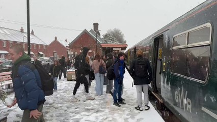 Students stranded at Crediton Railway Station, video by Alan Quick IMG_8104