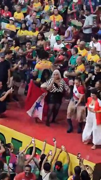 Climão! Paolla Oliveira acusada de expulsar dançarinas em ensaio da Grande Rio