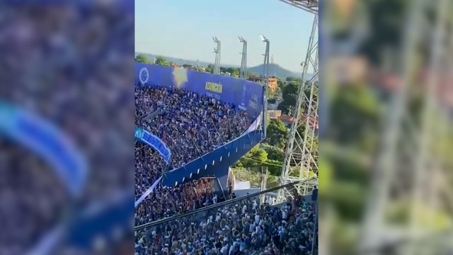 Les images hallucinantes de tribunes qui tremblent sous le poids de supporters argentins