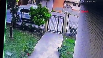 İzmir'de uygunsuz park için kaldırdığı silecek başına dert açtı