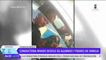 Conductora invade desfile de alumnos y padres de familia en el Edoméx