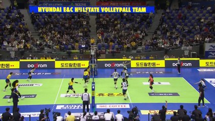 '빅토리아 32득점' IBK기업은행, 현대건설 8연승 저지 / YTN