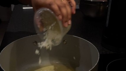 Woman finds bugs in lasagna sheets while preparing to bake lasagna