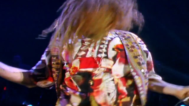 SIMPLY RED — Thrill Me (Live In Hamburg) | Simply Red Greatest Video Hits