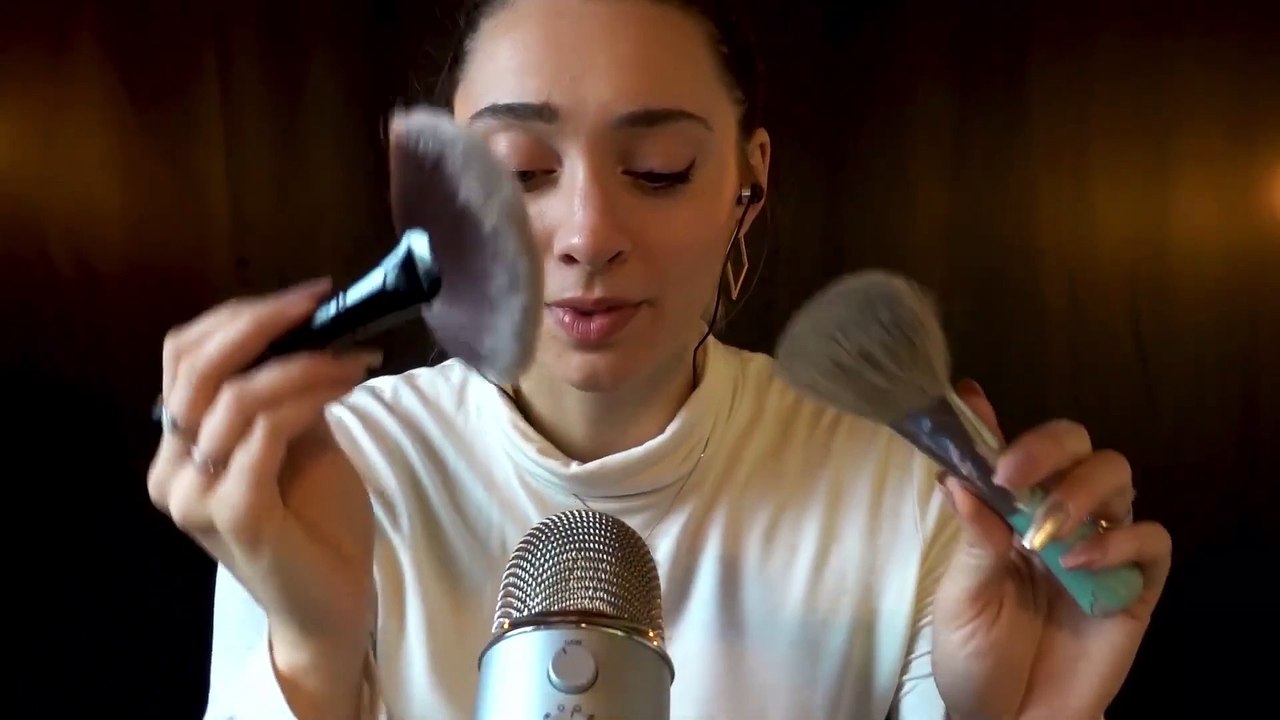 ❤️BRUSHING FACE ASMR & CAMERA❤️ TAPPING And BRUSHING MICRO For RELAXATION And Sleep