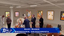 Miss Universo Victoria Kjær Theilvig recibe las llaves de Miami en Gary Nader Art Centre