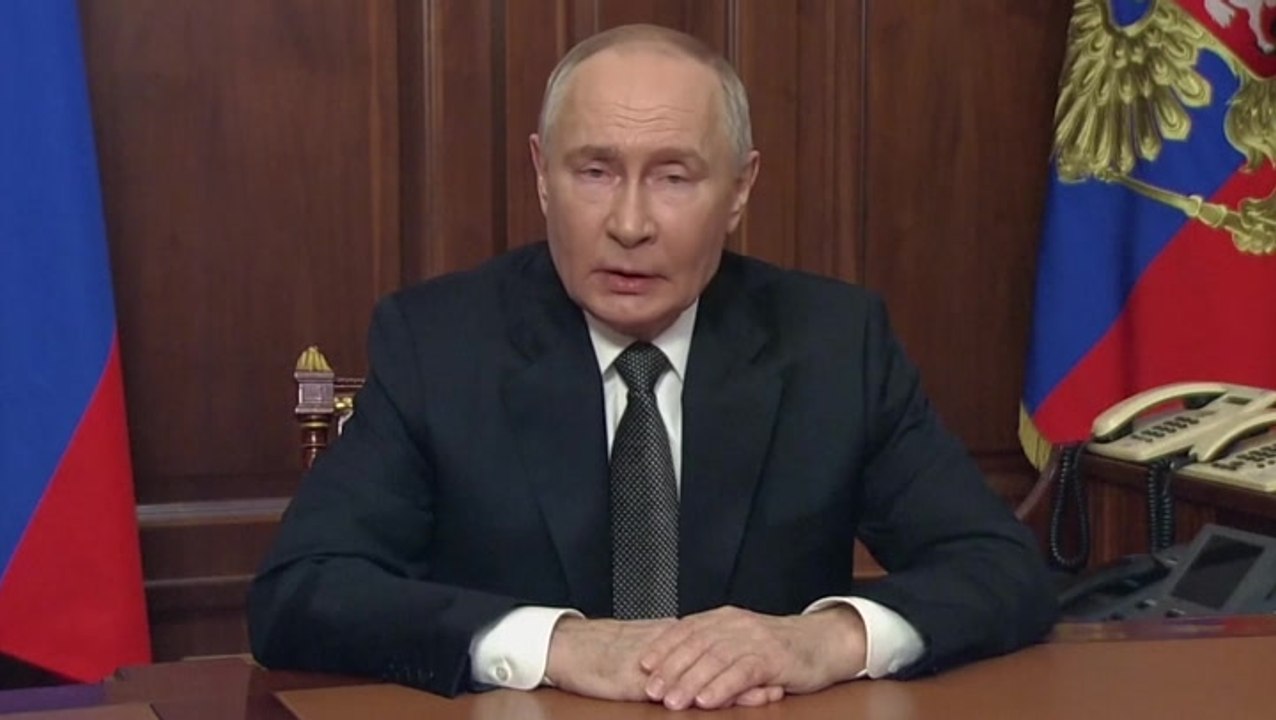 Putin sends warning to ‘ruling elites’ after Russia tests new missile in Ukraine strike
