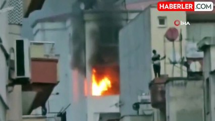 Dörtyol'da Apartman Dairesinde Yangın: 2 Kişi Hastaneye Kaldırıldı