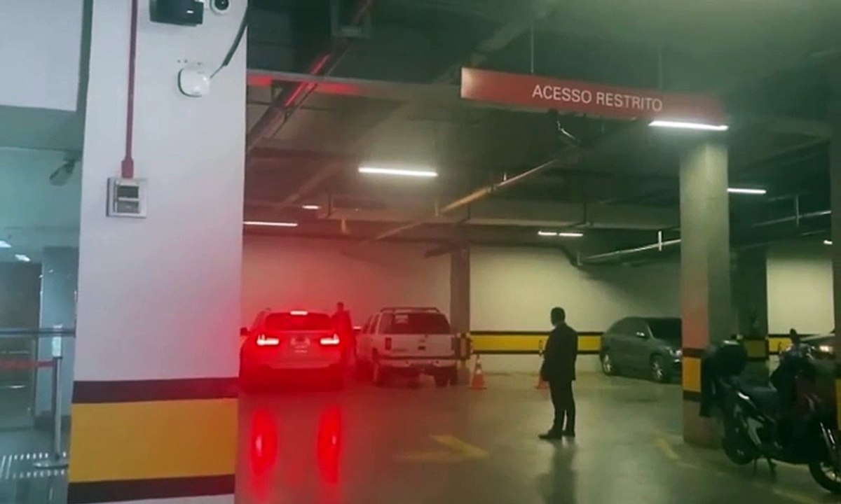 Mauro Cid chega ao STF para prestar depoimento; assista