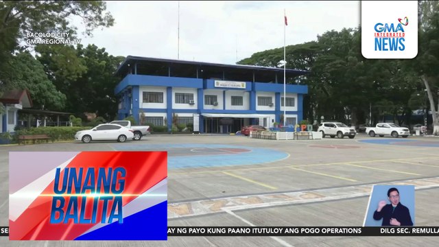 Lalaking guro, inireklamo dahil sa panghihipo umano sa 3 estudyante; wala siyang pahayag | Unang Balita