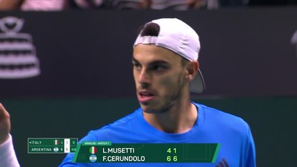 Sinner stars as Italy return to Davis Cup semi-finals